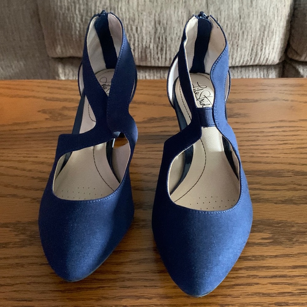 Life Strides Soft System Navy Blue Pumps size 6.5 W